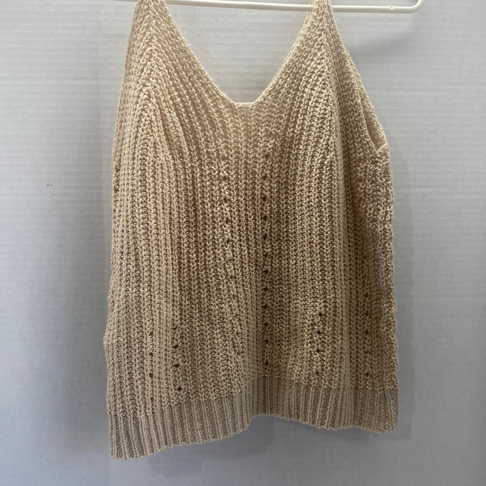 Knitted crop top